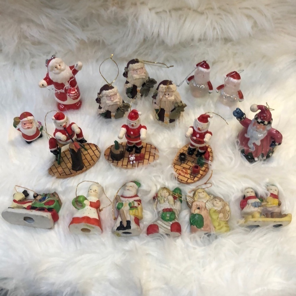 Vintage mixed Lot of 17 Christmas Ornaments